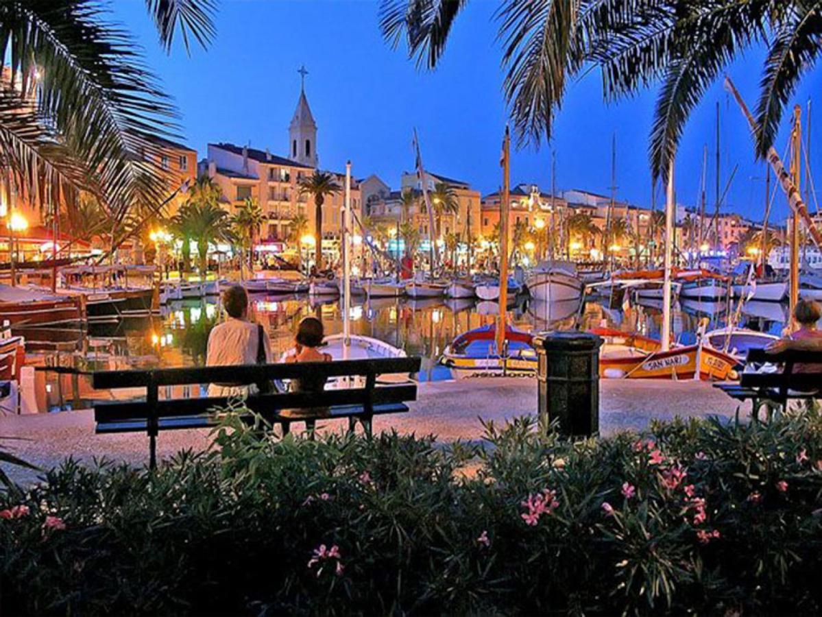 Escapade A Sanary, Au Coeur Du Village, 200M Du Port,Clim,Wifi,Parking Екстер'єр фото
